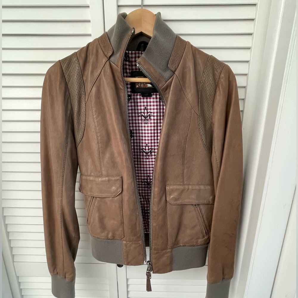Mackage grey leather bomber jacket size - small